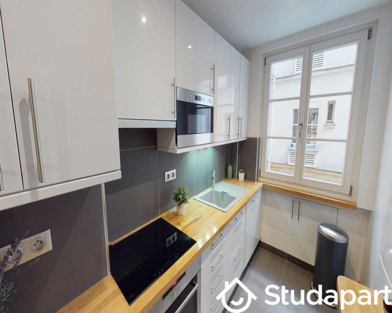 Chambre - 80 m² - 1 pièce