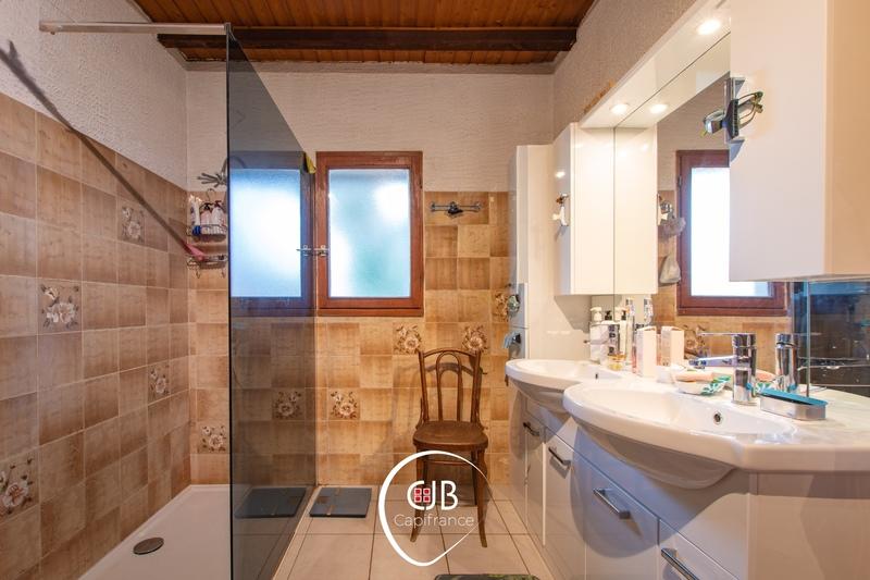 Maison - 191 m² - 6 pièces