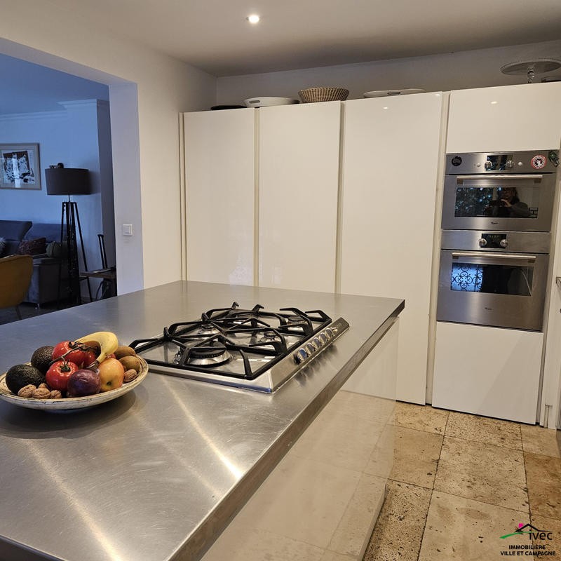 Appartement - 98 m² - 3 pièces