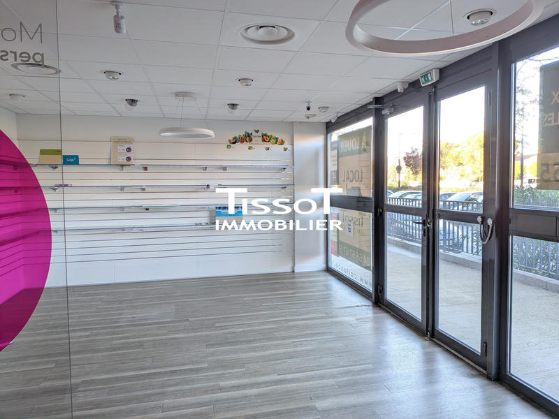 Local commercial - 112 m²