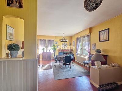 Pavillon - 175 m² - 9 pièces