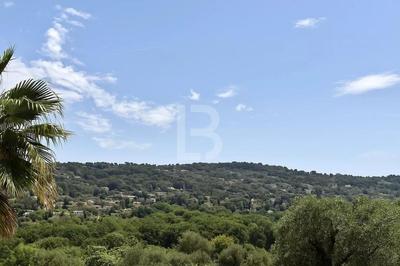 Propriété - 190 m² - 8 pièces