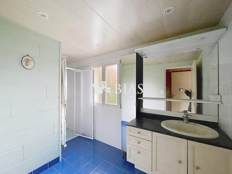 Maison - 205 m² - 6 pièces