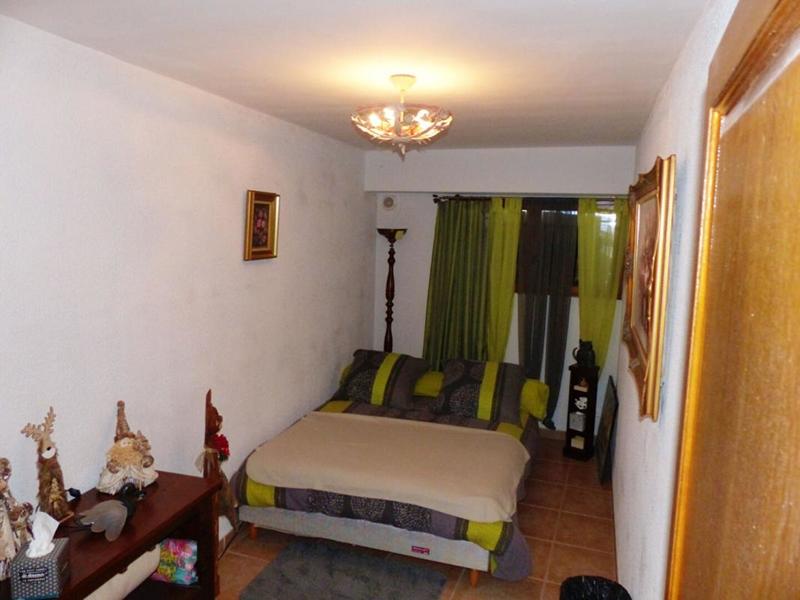 Maison - 186 m² - 8 pièces