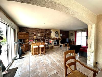 Maison - 175 m² - 8 pièces