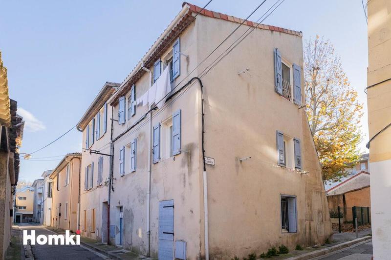 Immeuble - 84 m² - 6 pièces