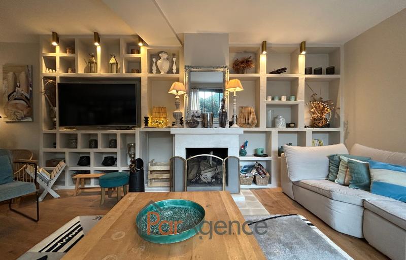 Maison - 177 m² - 7 pièces