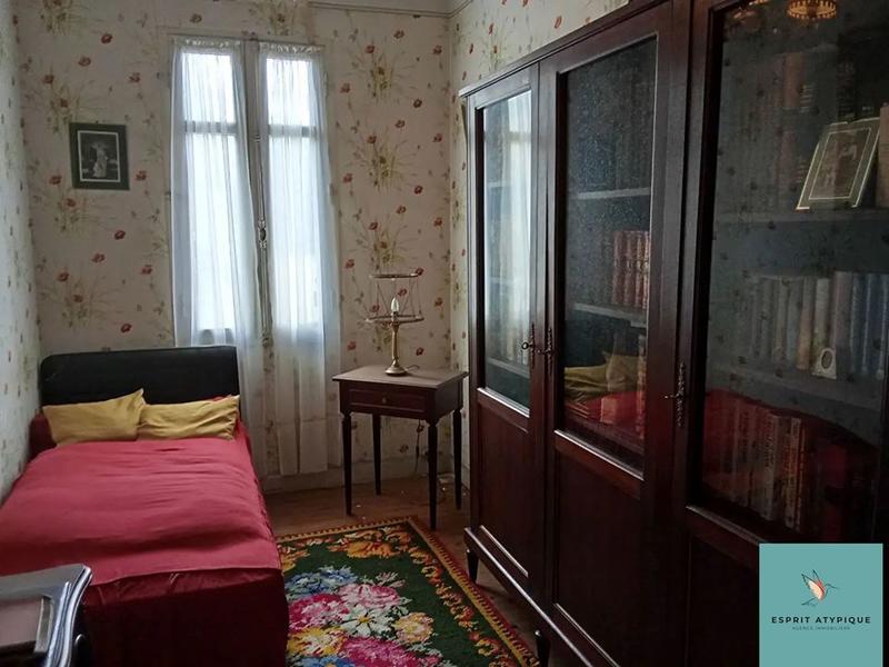 Maison traditionnelle - 195 m² - 11 pièces