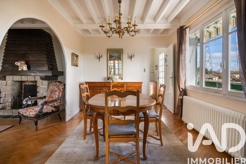 Maison - 180 m² - 7 pièces