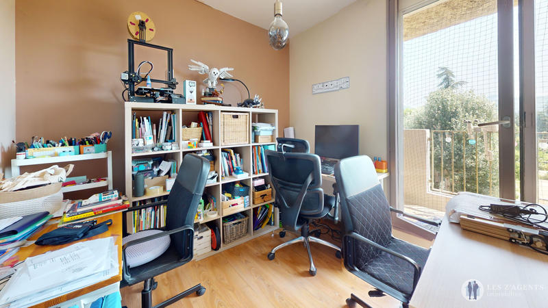 Appartement - 120 m² - 6 pièces