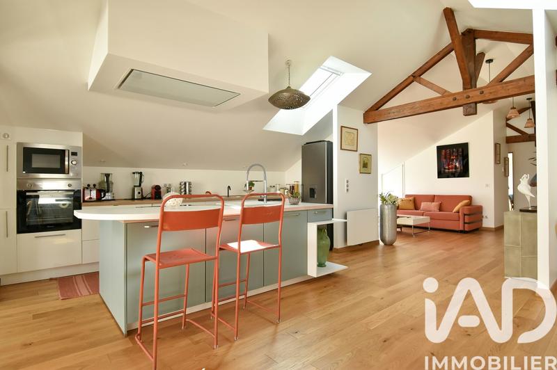 Maison de ville - 250 m² - 4 pièces