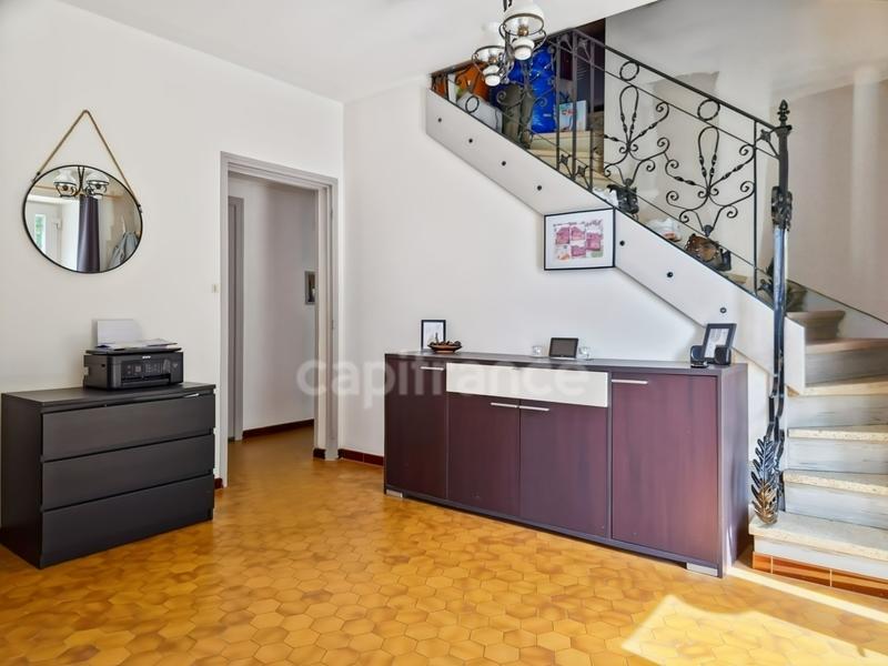 Maison - 178 m² - 8 pièces