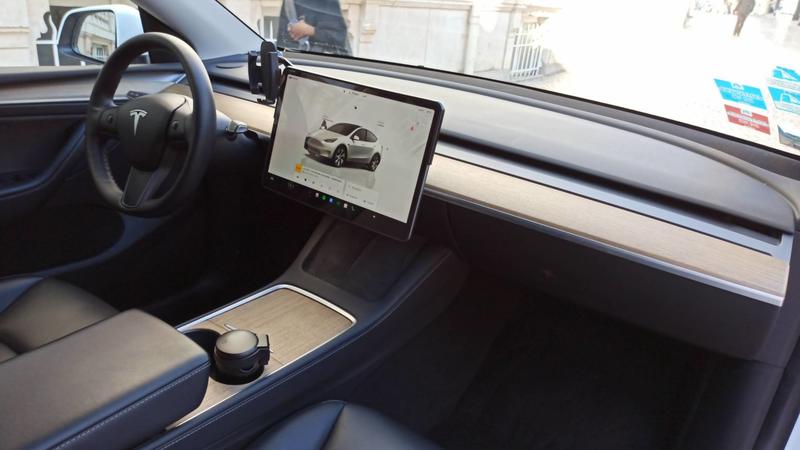 Tesla Model y 351 Dual motor Awd Long Range