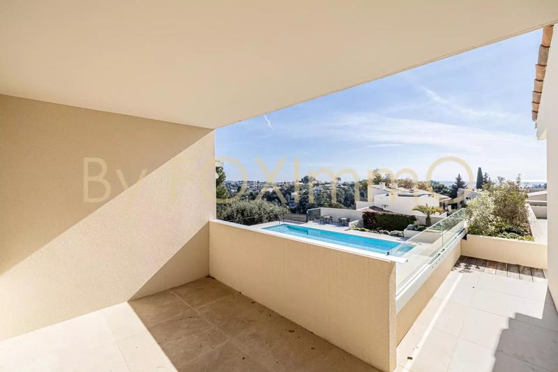 Villa - 555 m² - 16 pièces