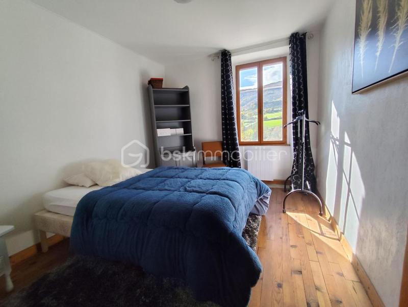 Maison en pierre - 120 m² - 8 pièces