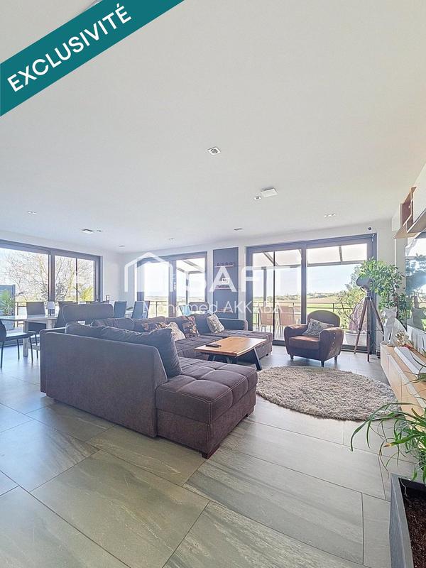 Maison - 260 m² - 9 pièces