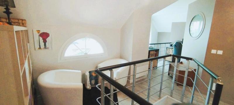 Maison - 172 m² - 7 pièces