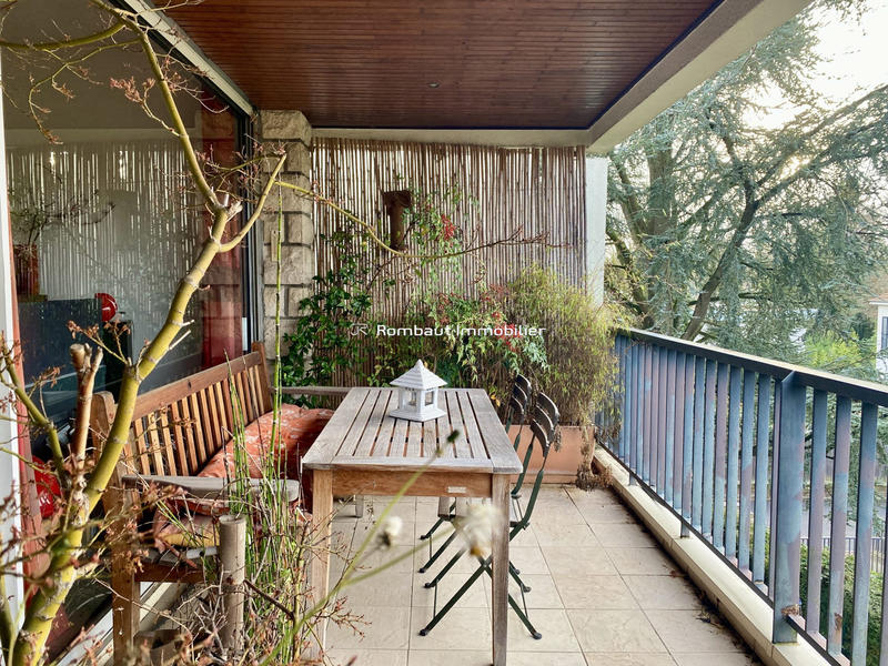 Appartement - 142 m² - 6 pièces