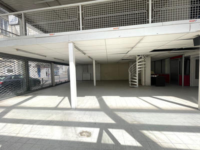 Maison - 250 m² - 5 pièces