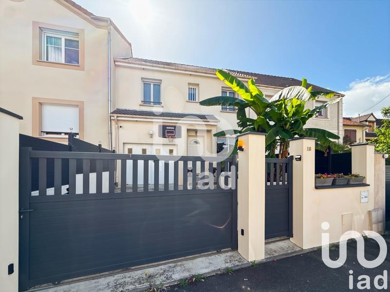 Maison - 92 m² - 4 pièces