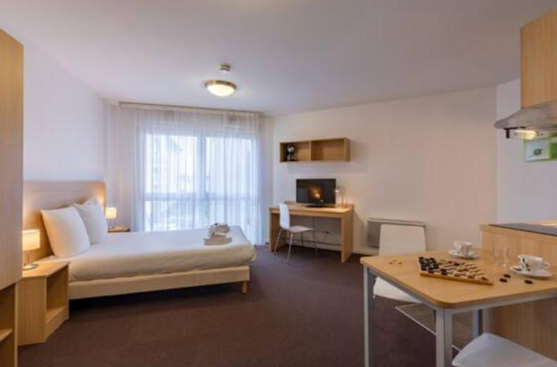 Studio - 30 m² - 1 pièce