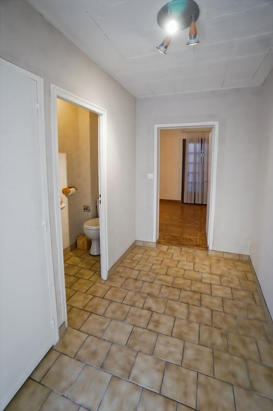 Local d'activité / Entrepôt - 96 m² - 4 pièces