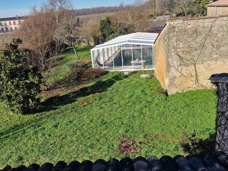 Maison - 331 m² - 10 pièces