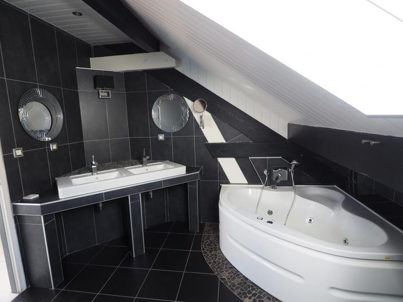 Propriété - 245 m² - 5 pièces