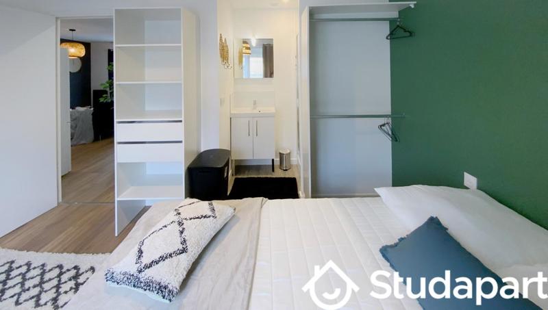 Chambre - 9 m² - 1 pièce