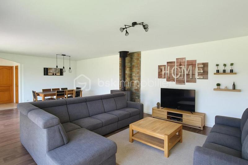 Maison - 192 m² - 9 pièces