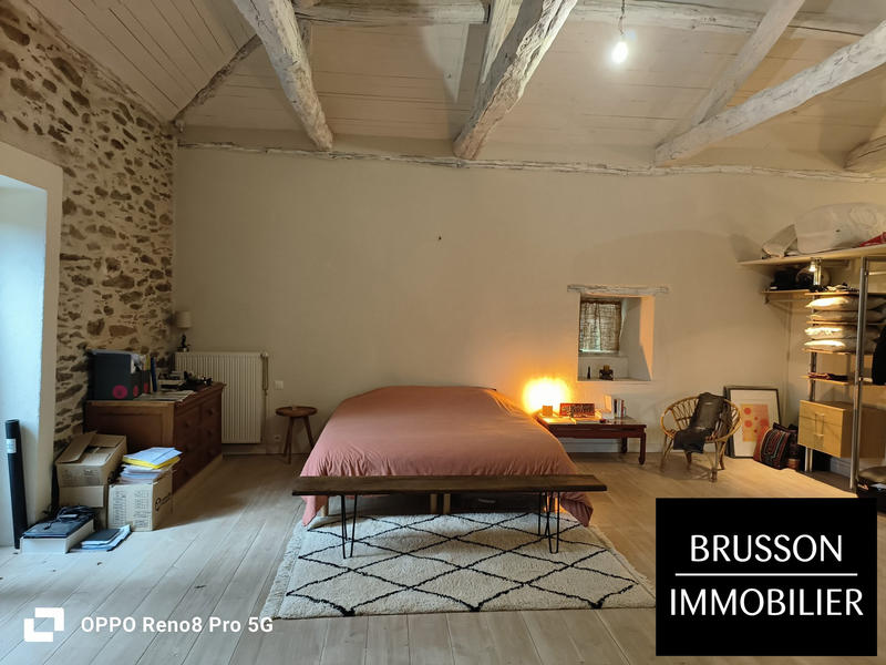 Maison - 440 m² - 8 pièces