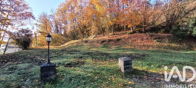 Maison - 137 m² - 6 pièces