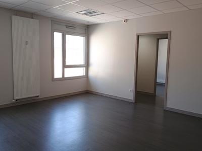 Local d'activité / Entrepôt - 47 m²