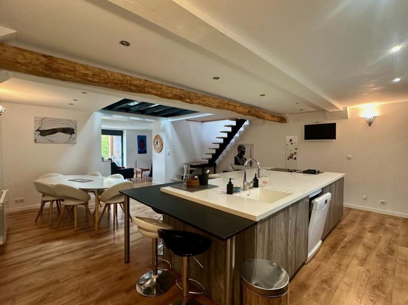 Maison - 140 m² - 5 pièces