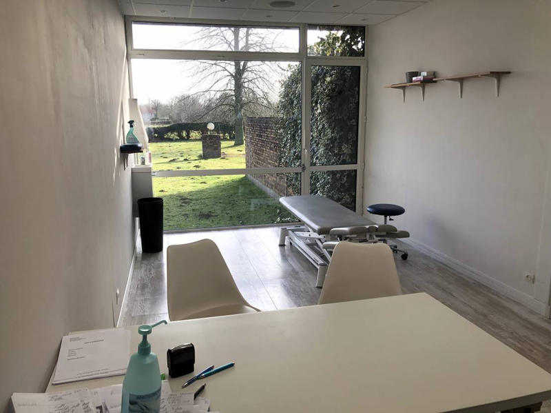 Local commercial - 250 m² - 7 pièces