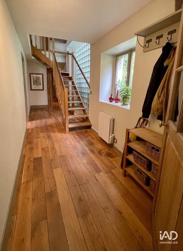 Maison - 300 m² - 10 pièces