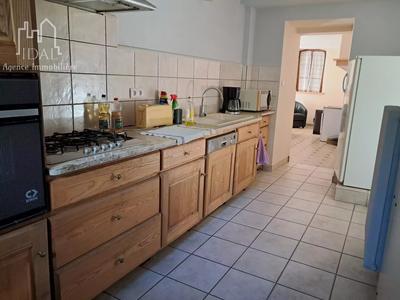 Maison - 226 m² - 12 pièces