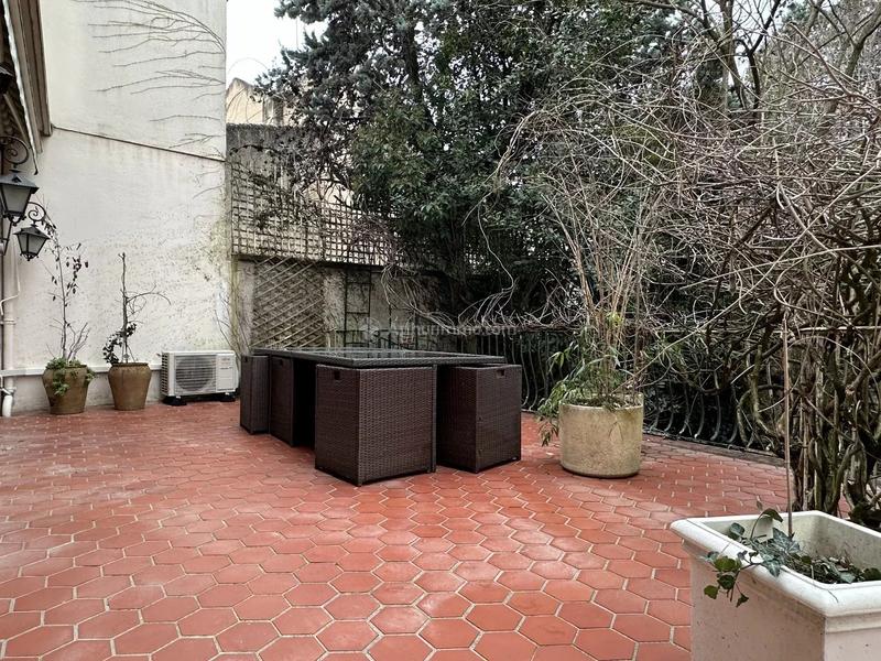 Appartement - 88 m² - 2 pièces