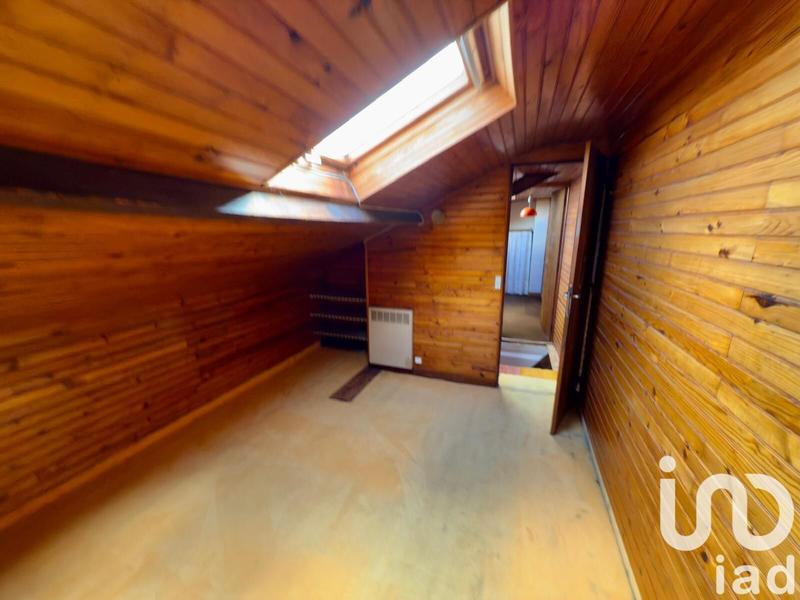 Maison - 121 m² - 6 pièces