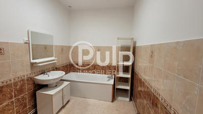 Appartement - 84 m² - 3 pièces