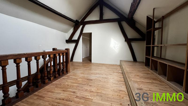 Maison ancienne - 189 m² - 8 pièces