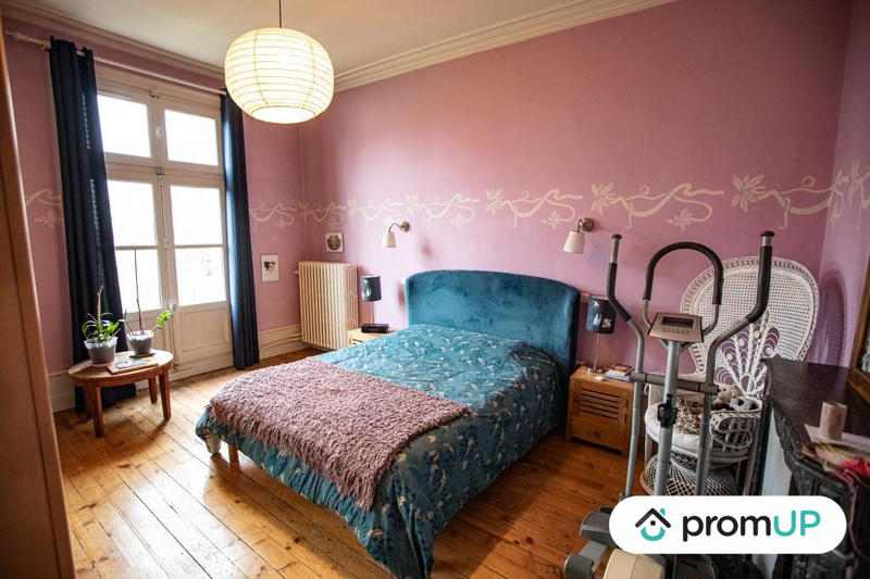 Appartement - 253 m² - 6 pièces