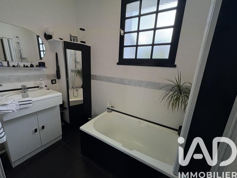 Maison - 128 m² - 7 pièces