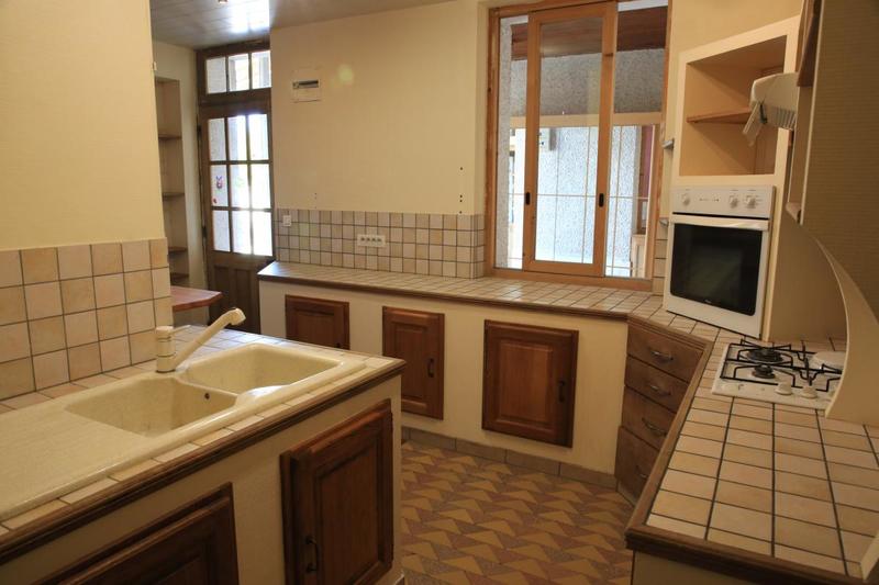 Maison - 247 m² - 11 pièces