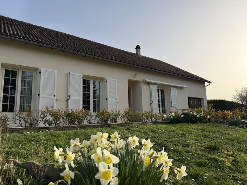 Maison - 143 m² - 7 pièces