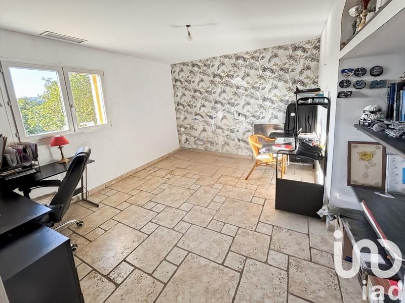 Maison - 227 m² - 7 pièces