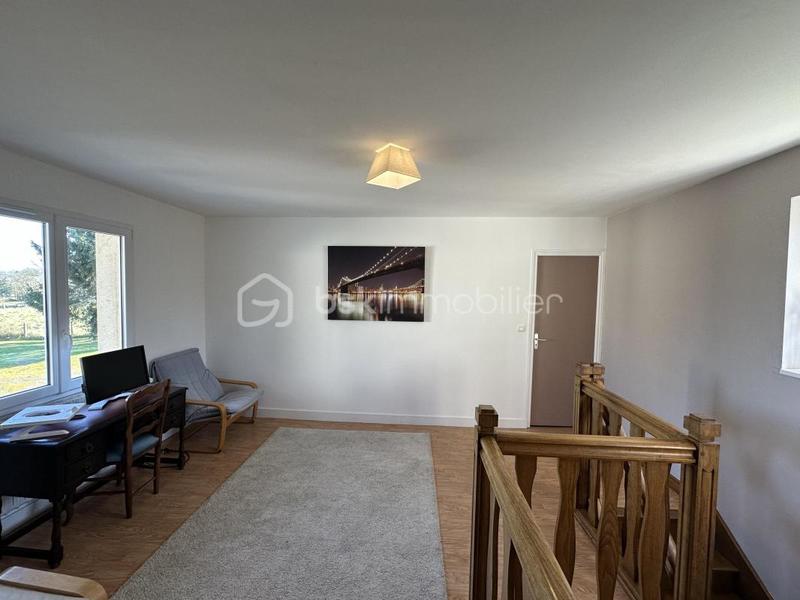 Maison traditionnelle - 235 m² - 11 pièces