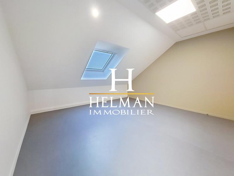 Bureau - 331 m² - 14 pièces