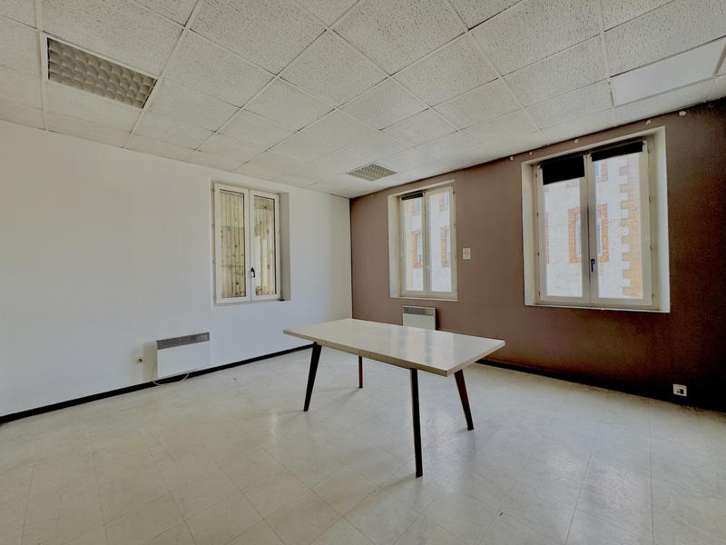 Bureau - 151 m²