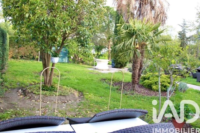 Maison - 262 m² - 5 pièces